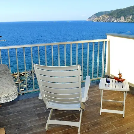 House Maestrale By World * Moneglia